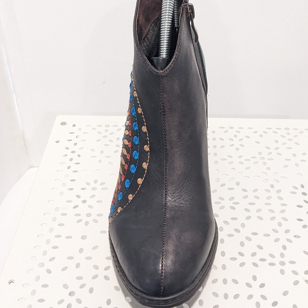 L ' artiste Rhapsody leather boots - Picture 9 of 16